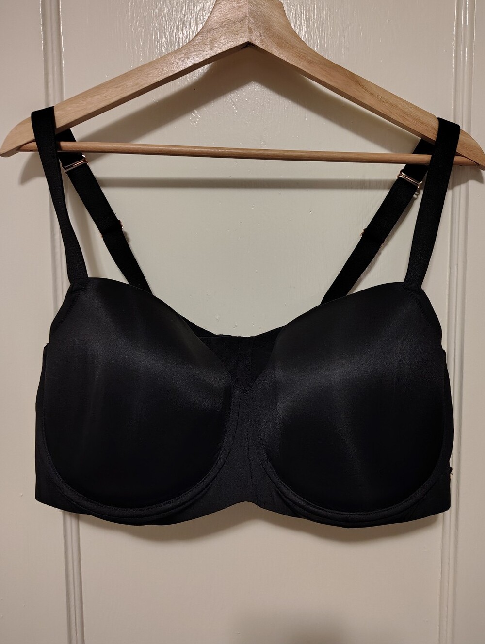 Savage X Fenty, black molded cup bra, US 42G